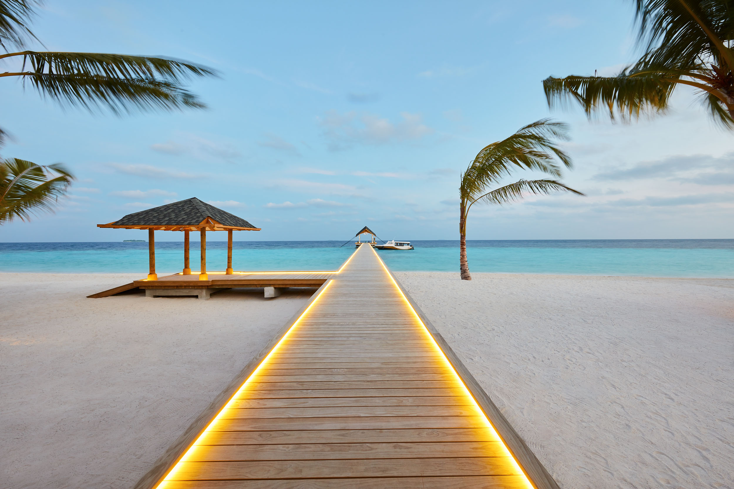 1_NH_Collection_Maldives_Havodda_Resort_Arrival_Jetty