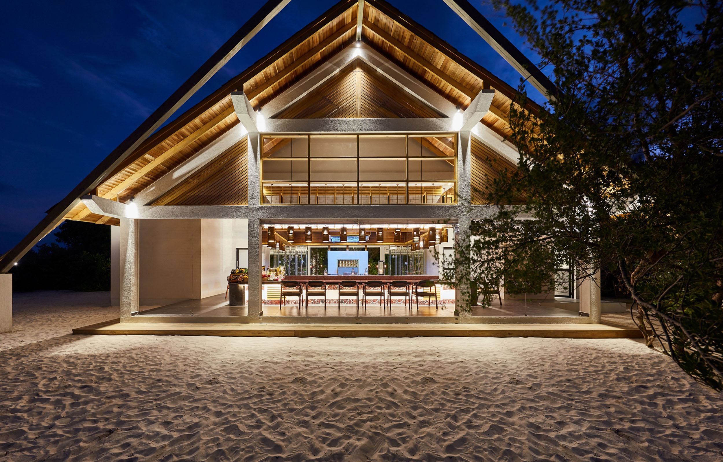 NH Collection Maldives Havodda Resort