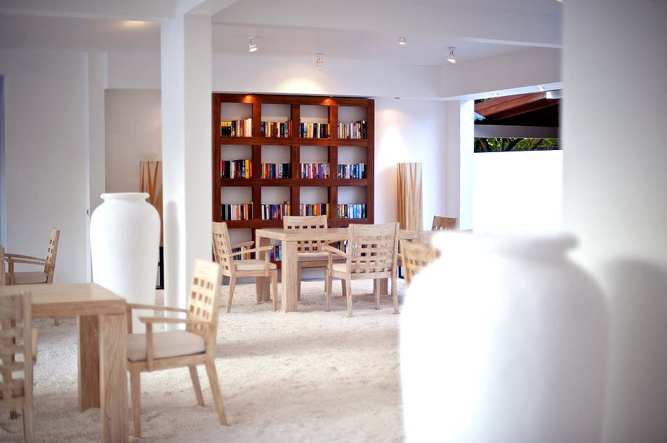 ananea Diamonds Athuruga