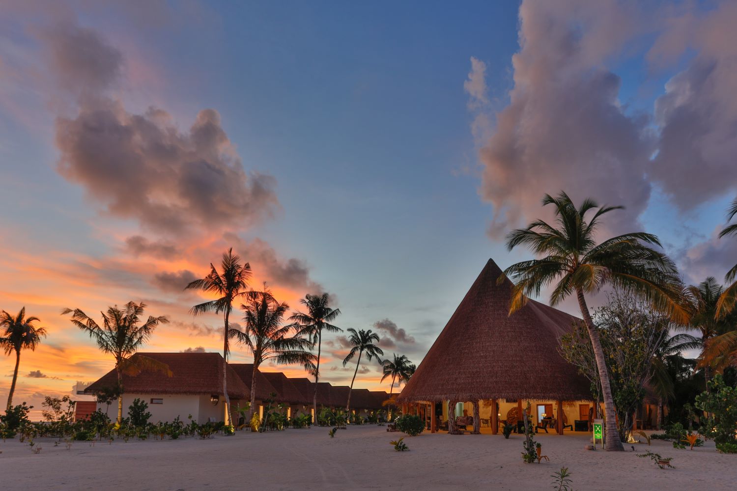 Cinnamon Velifushi Maldives