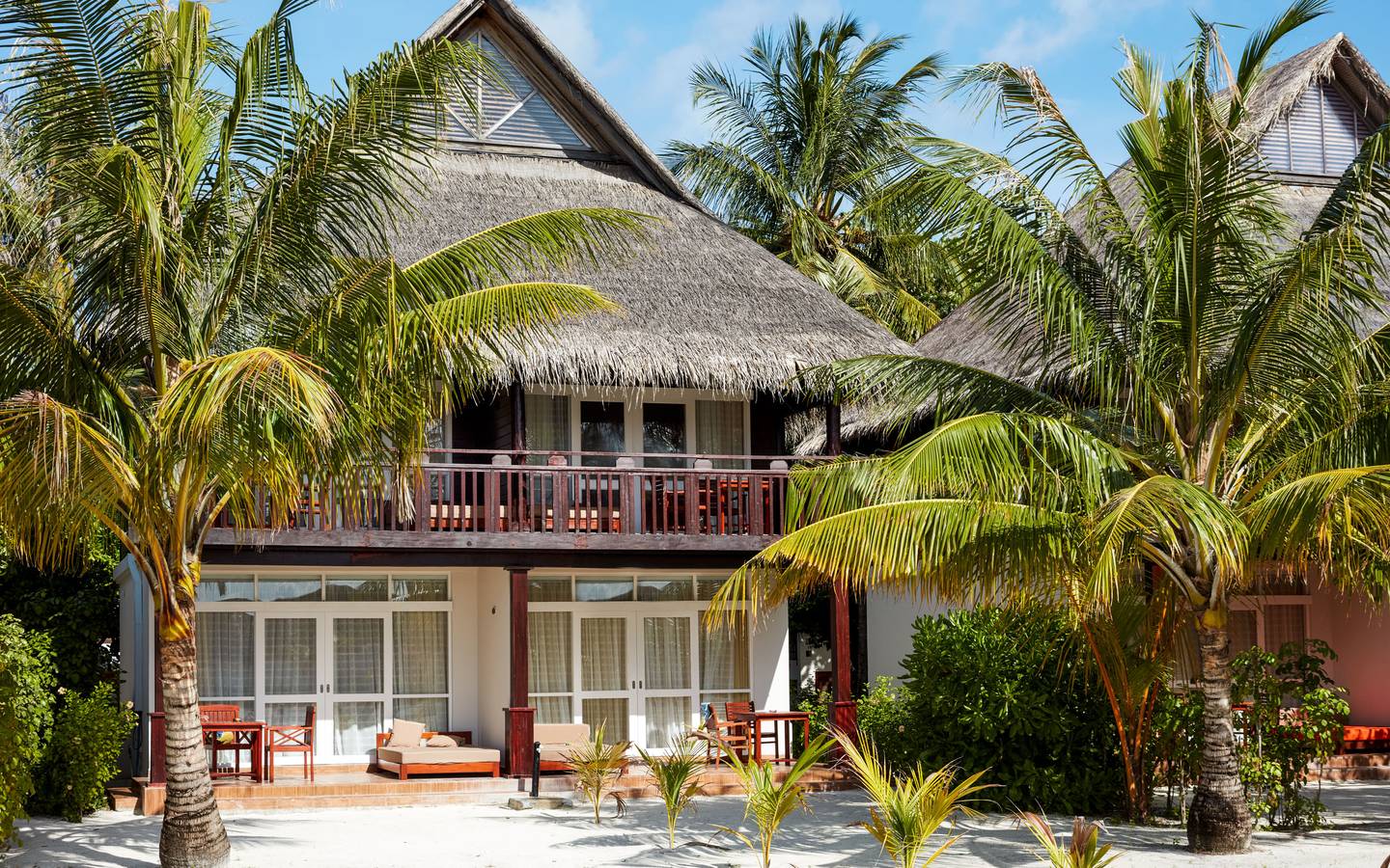 Sun_Siyam_Olhuveli_Malediven_Main_Island_Beach_Pavillon_Außenansicht