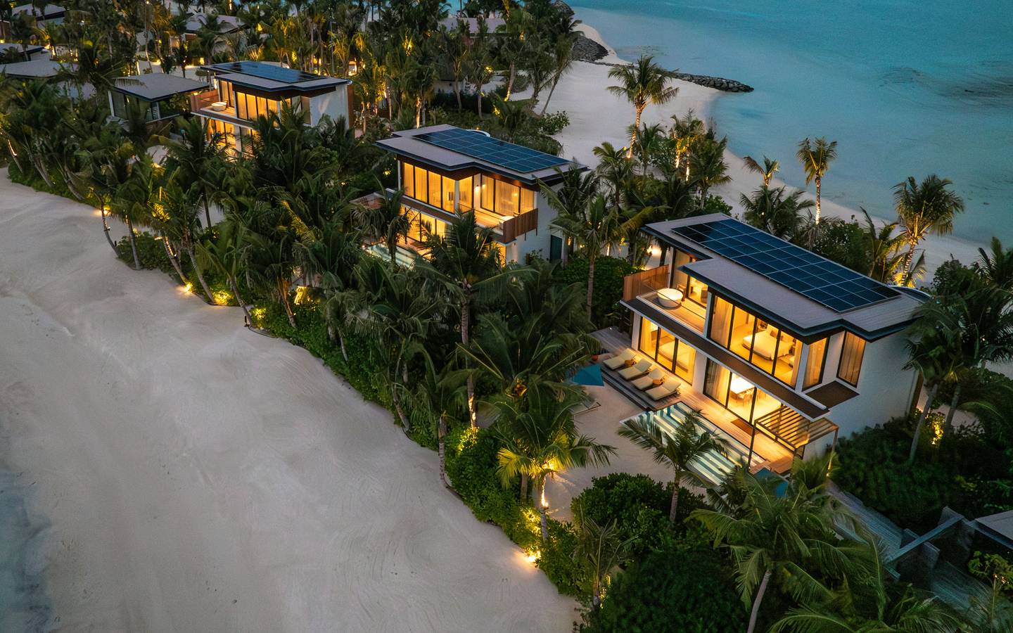 So_Maldives_Two_Bedroom_Lagoon_Beach_Pool_Loft_4