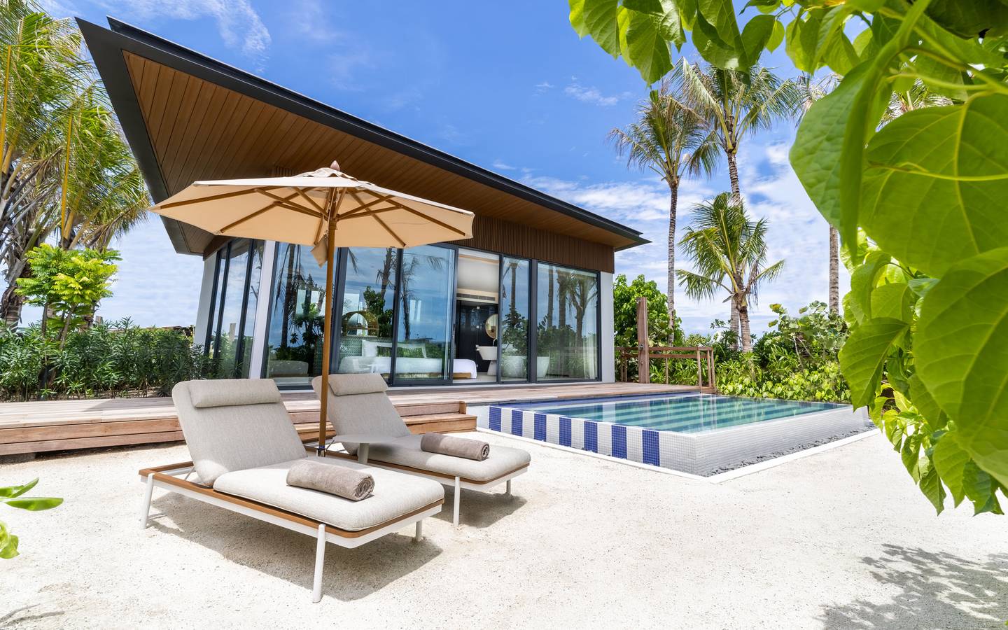 So_Maldives_Beach_Villa_Collection_1