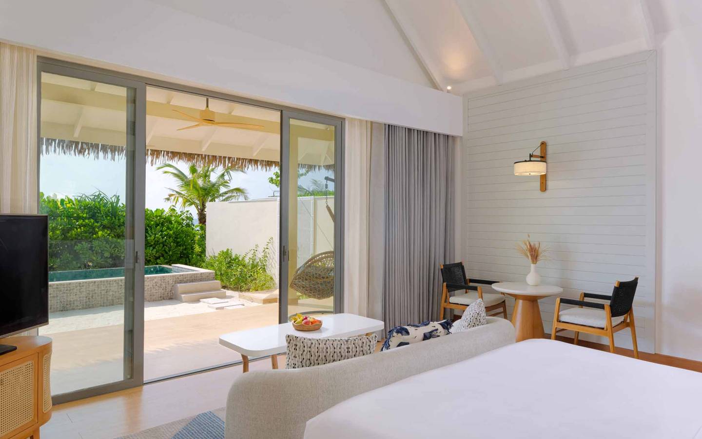 dusitd2-feydhoo-maldives-Beach-Pool-Villa-ausblick