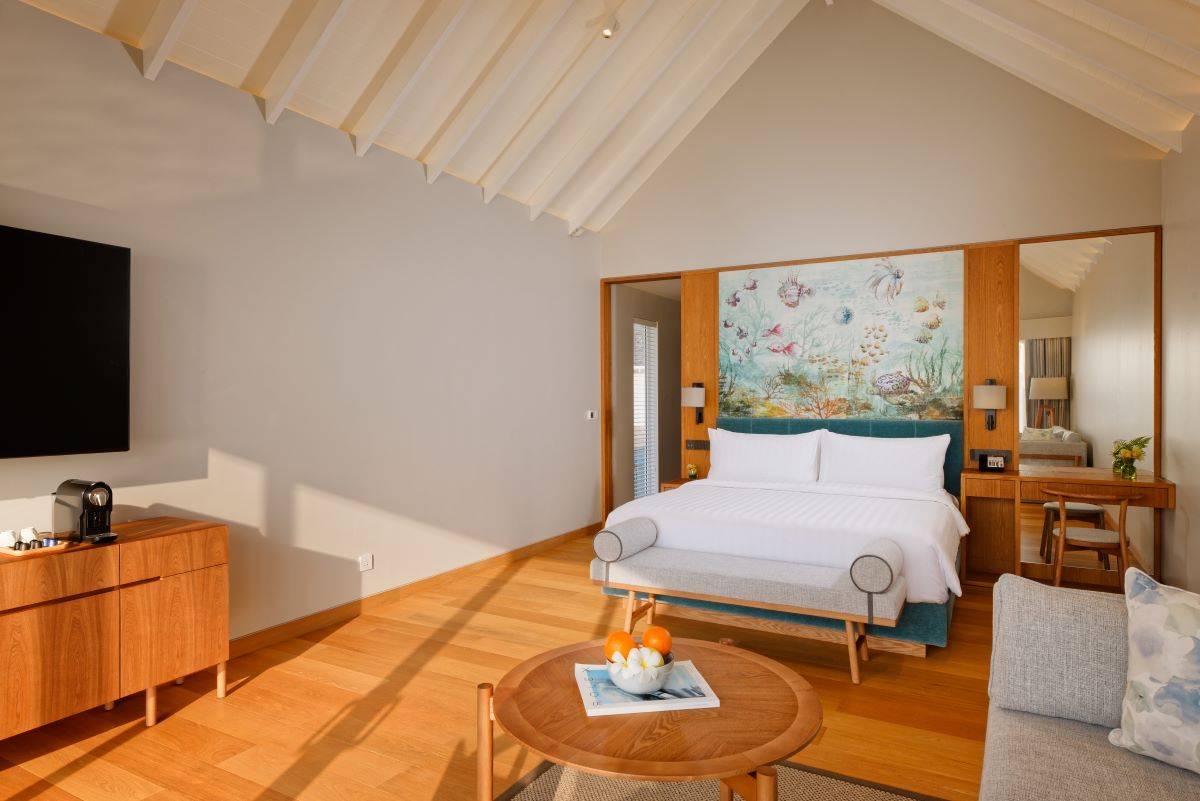 Raaya by Atmosphere, Malediven, Water Villa, Schlafzimmer