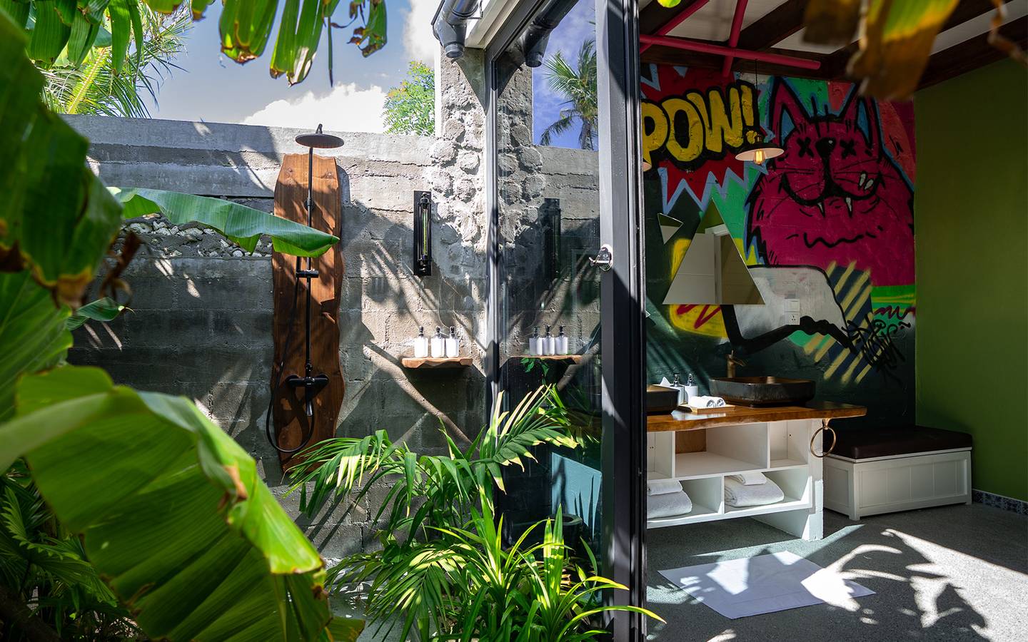 Oaga_Art_Resort_Haruge_Beach_Villa_5