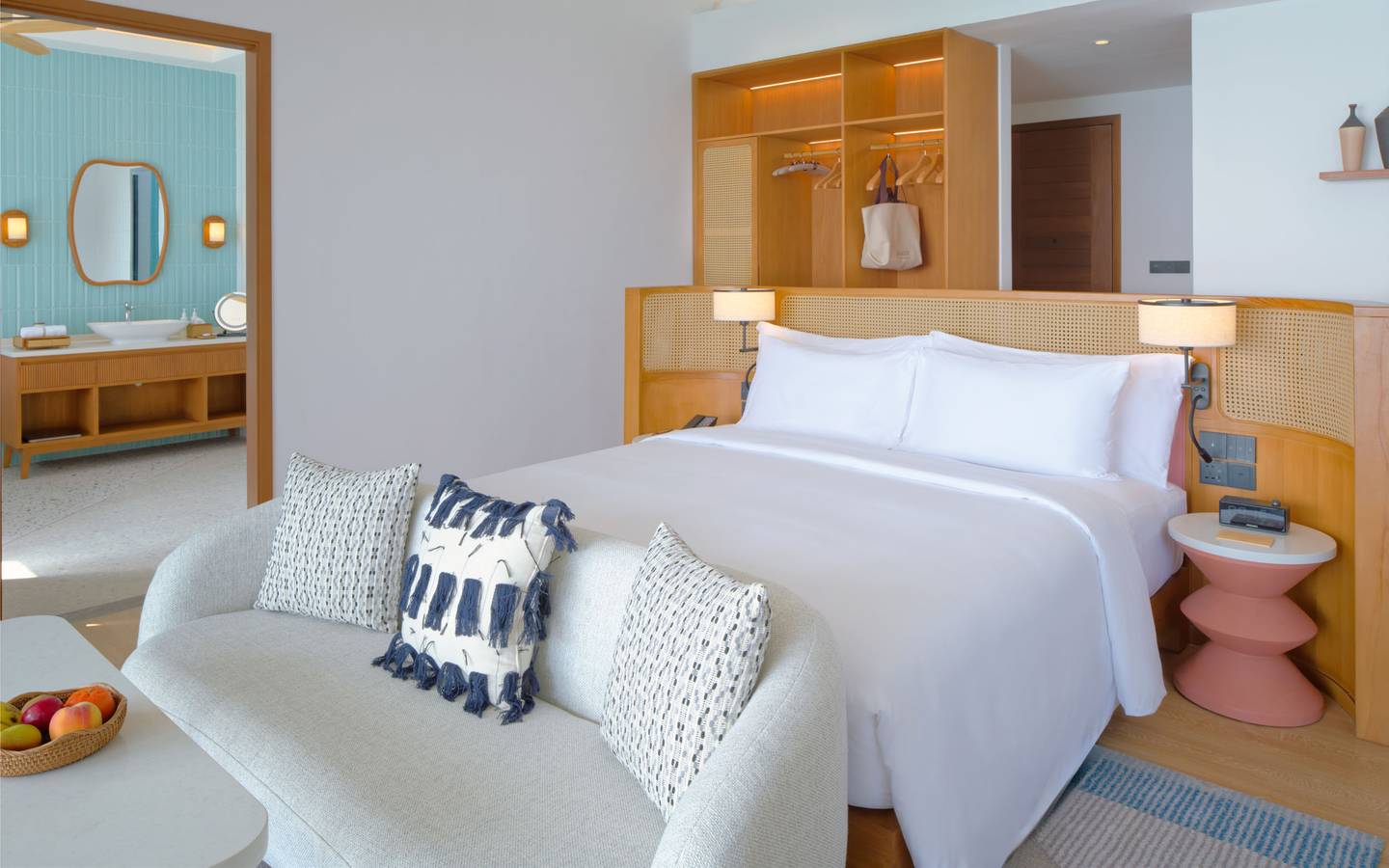 DusitD2_Feydhoo_Maldives_Premium_Overwater_Pool_Villa_3