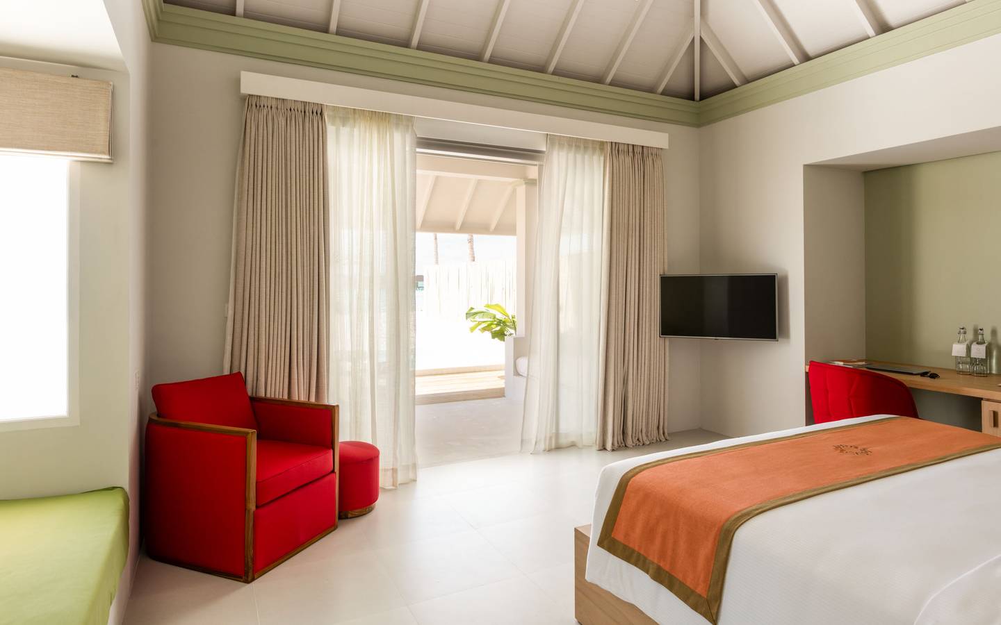 Sun_Siyam_Olhuveli_Dream_Island_Grand_Beach_Villa_With_Pool_Sleeping