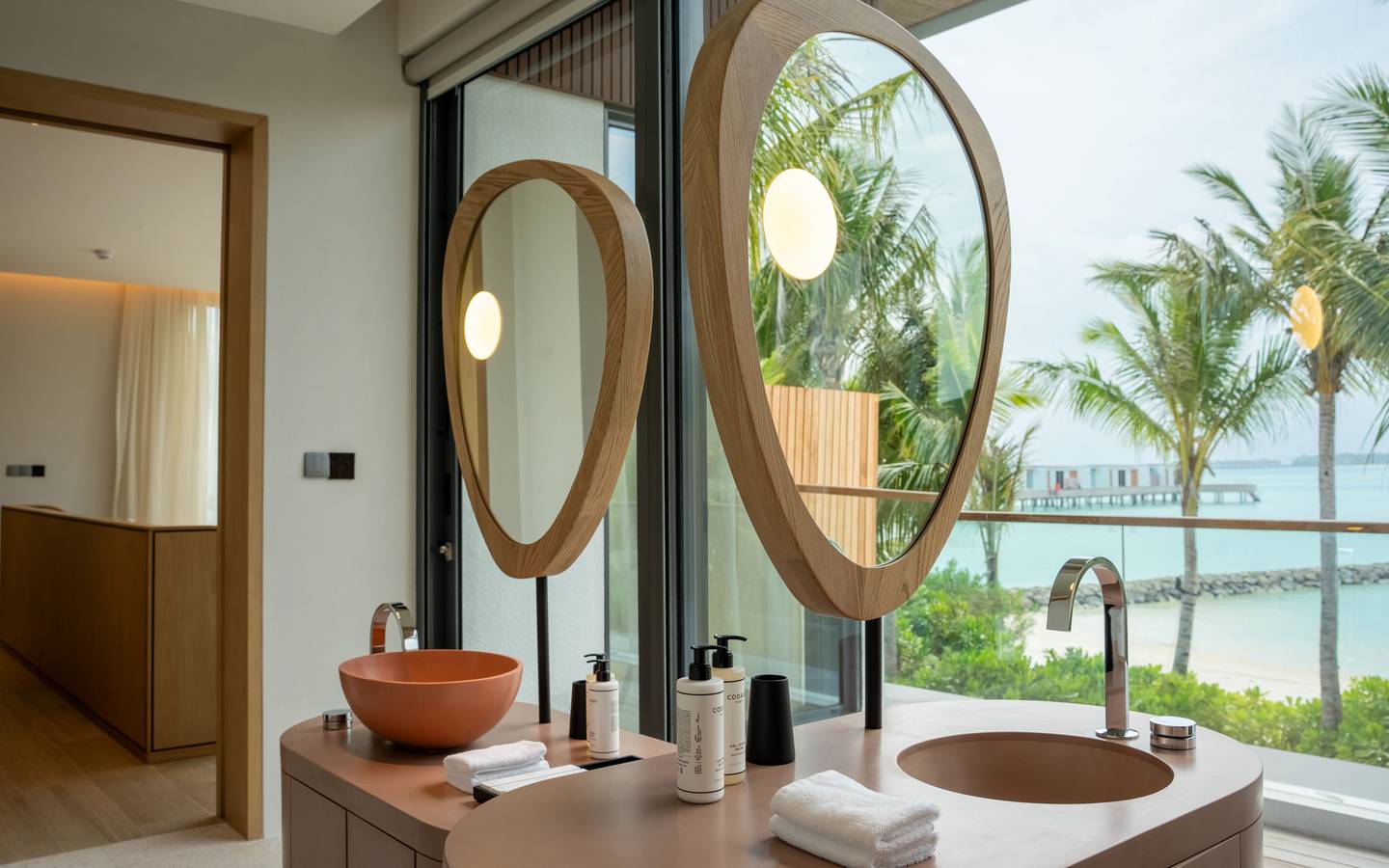 So_Maldives_Two_Bedroom_Lagoon_Beach_Pool_Loft_17