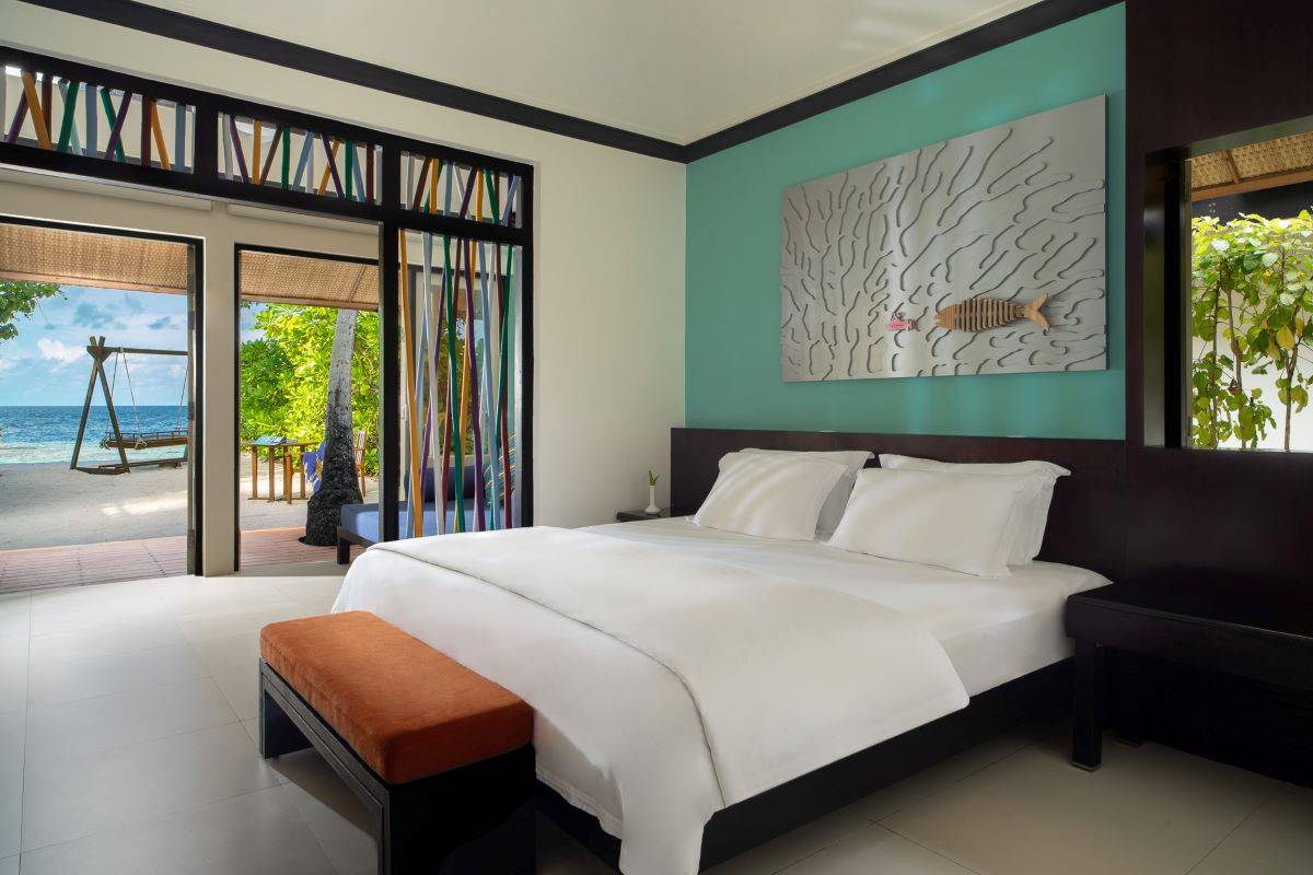 Dhawa Ihuru, Malediven, Beachfront Rainmist Villa, Schlafzimmer