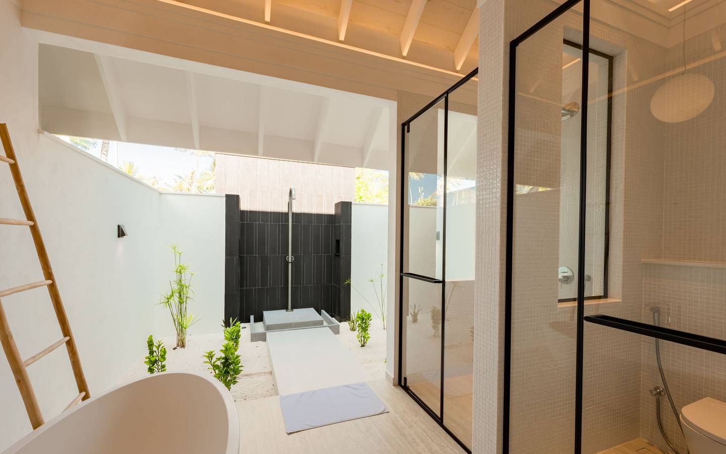 Ananea-Madivaru-Maldives-2-Bedroom-Beach-Pool-Villa-Sleeping_12