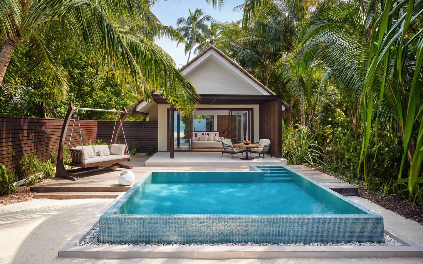 Niyama Private Islands - Deluxe Beach Pool Villa Front Bliss