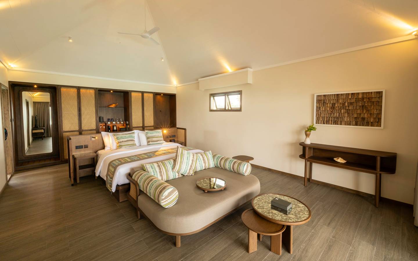 Nala_OceanPoolVillaInterior_2