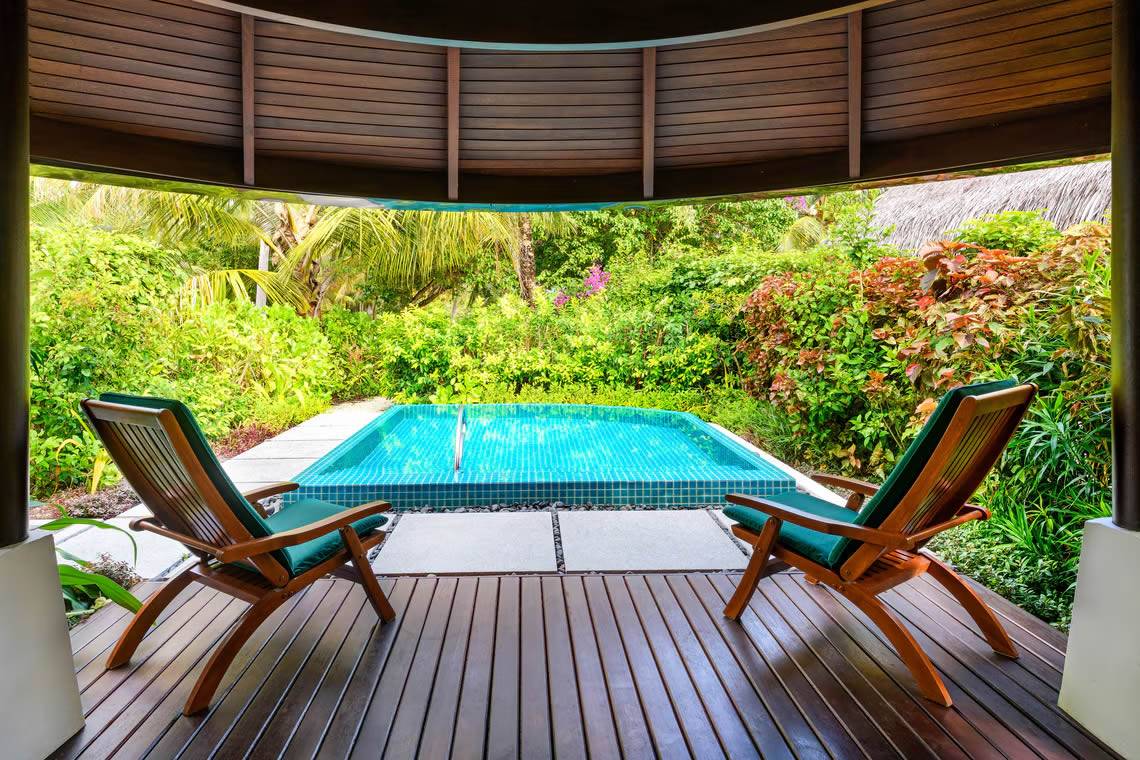 Chalet, Inselblick mit Pool 1