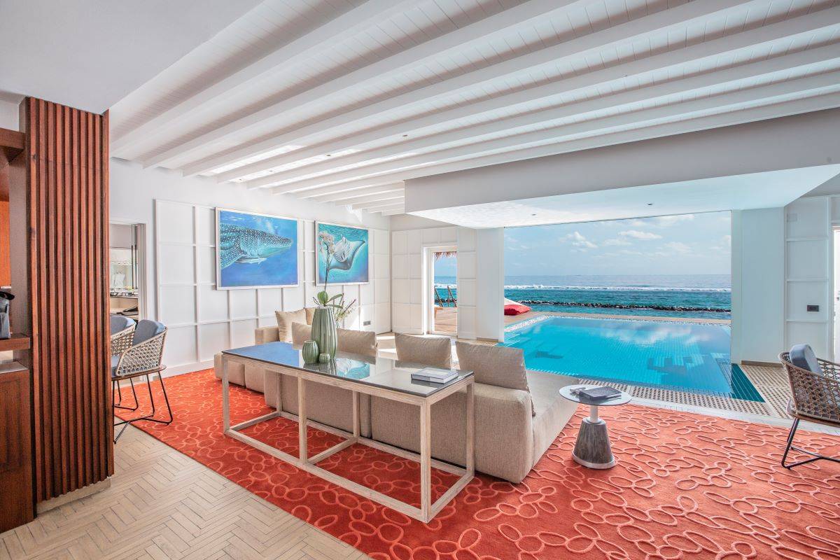 Emerald Maldives Resort & Spa, Malediven, Presidential Water Villa, Wohnzimmer mit Meerblick