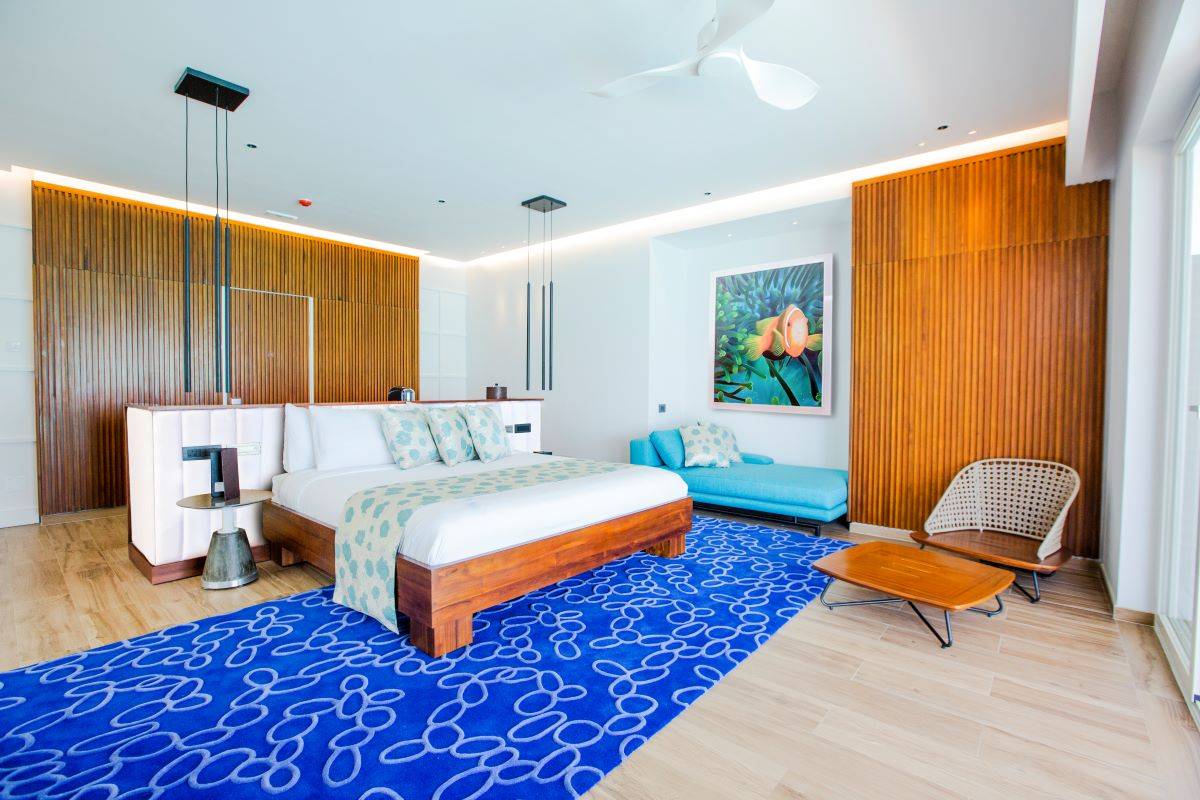 Water Villa with Pool