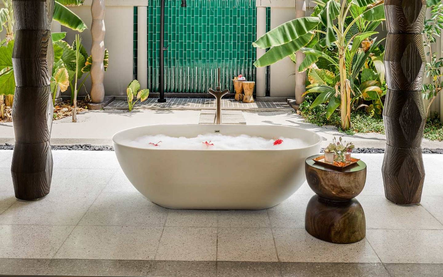 Outdoor Bad, Beach Villa with Pool, JOALI Maldives