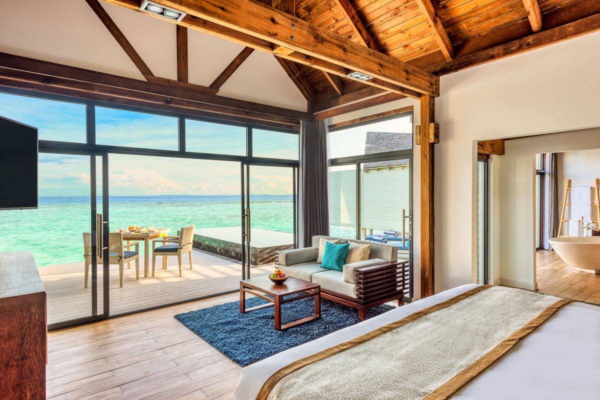 Overwater Pool Villa Lagoon / Sunrise /Ocean