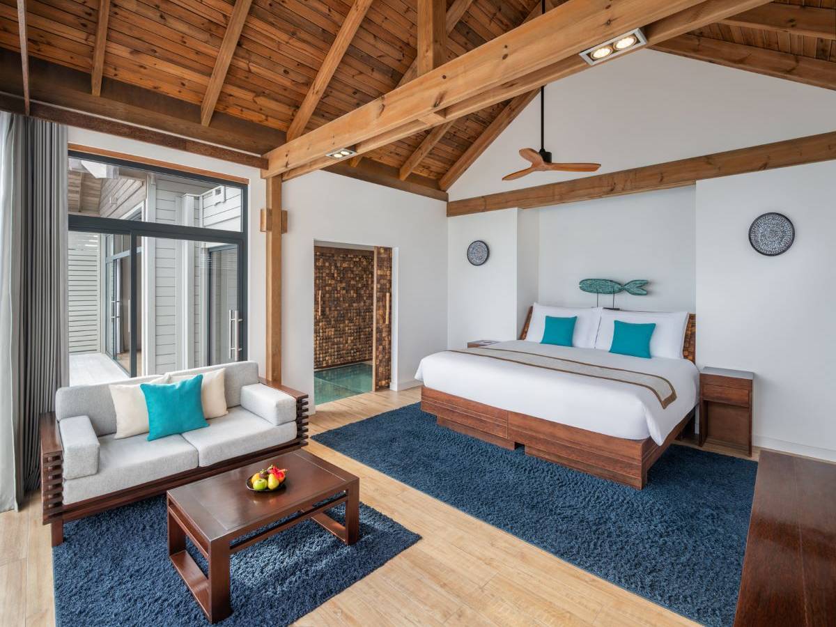 Overwater Pool Villa Lagoon / Sunrise /Ocean