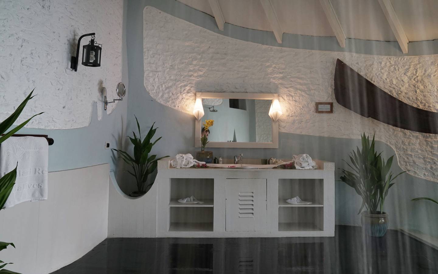 Nika_Island_Resort_Beach_Villa_1