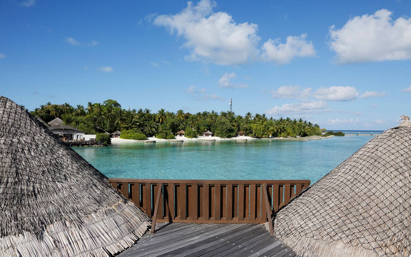 Nika_Island_Resort_Water_Villa_7