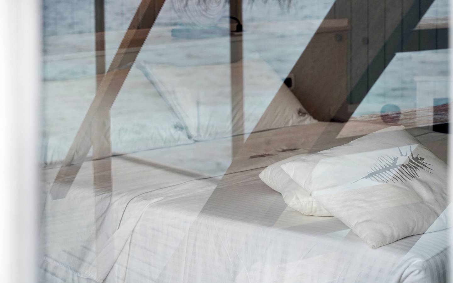 Nika_Island_Resort_Water_Villa_2