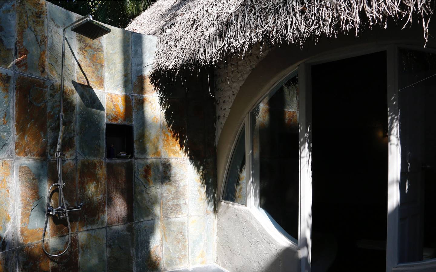 Nika_Island_Resort_Family_Deluxe_Beach_Villa_5