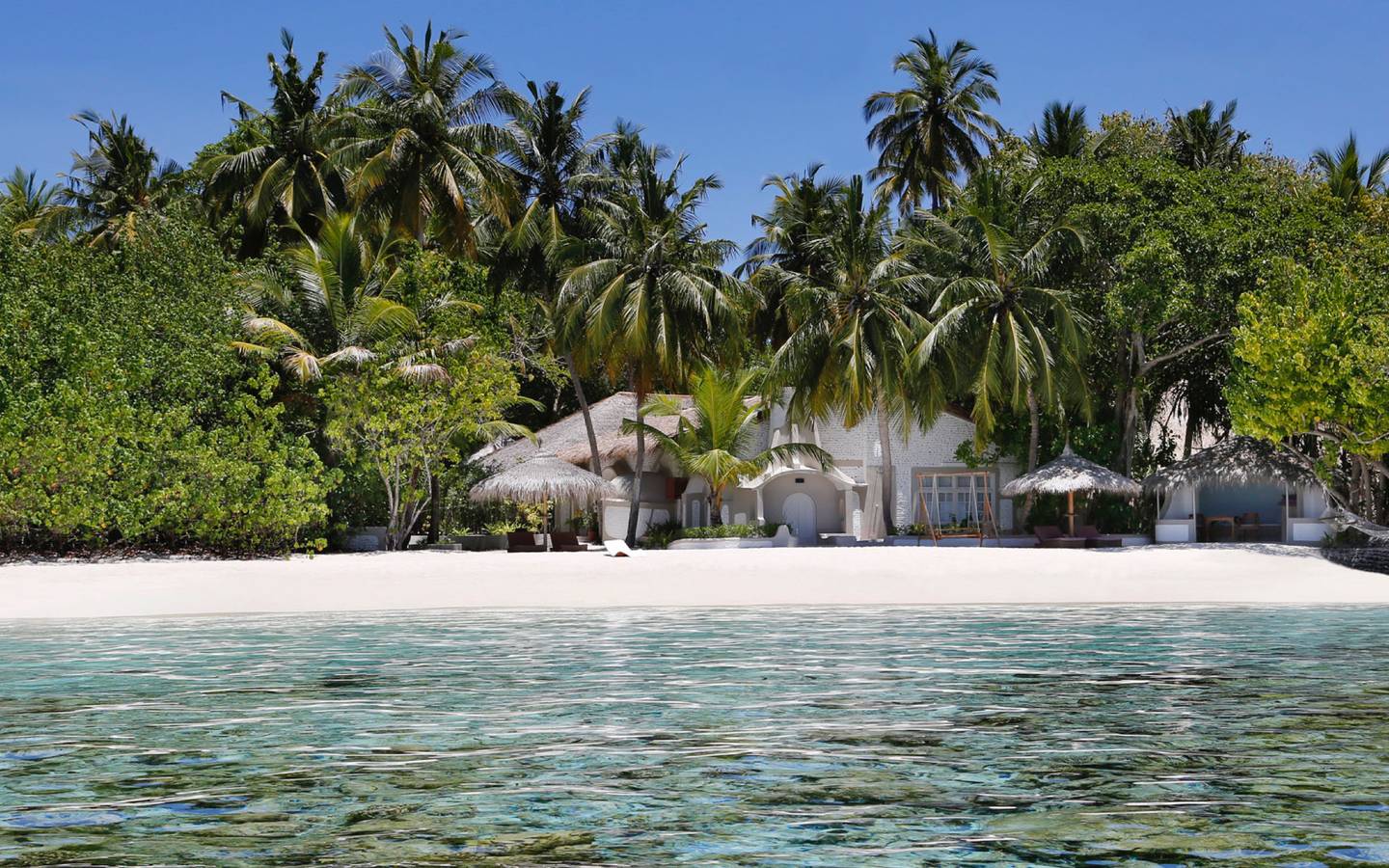 Nika_Island_Resort_Sultan_Suite_6