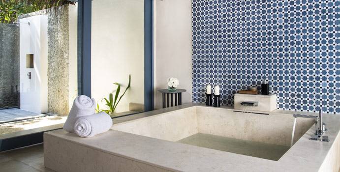 Bad, Deluxe Beach Villa, Raffles Maldives Meradhoo