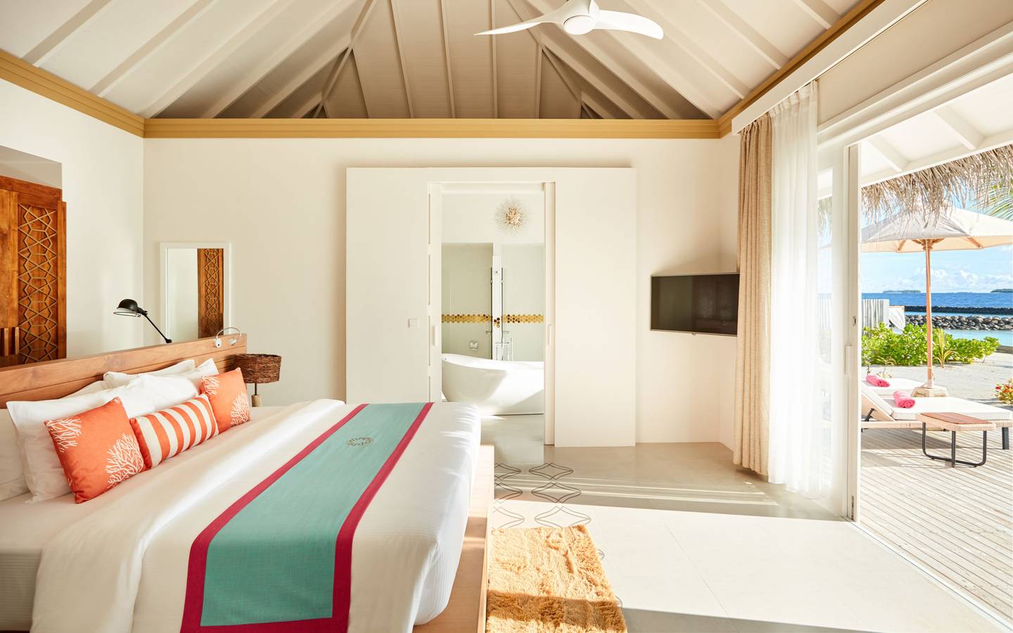 Sun Siyam Iru Veli, Malediven, Two Bedroom Beach Residence with Pool, Schlafzimmer