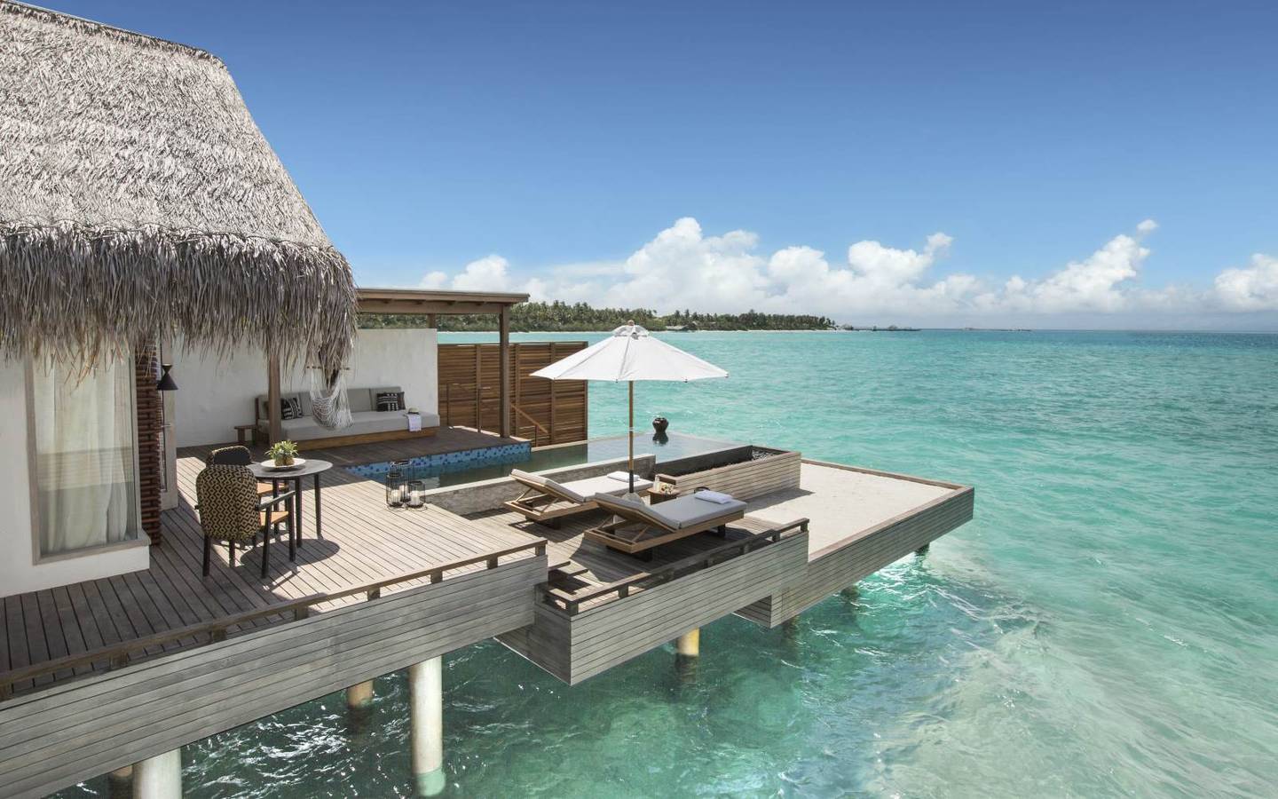 Terrasse, Grand Water Sunset Villa with Private Pool, Fairm