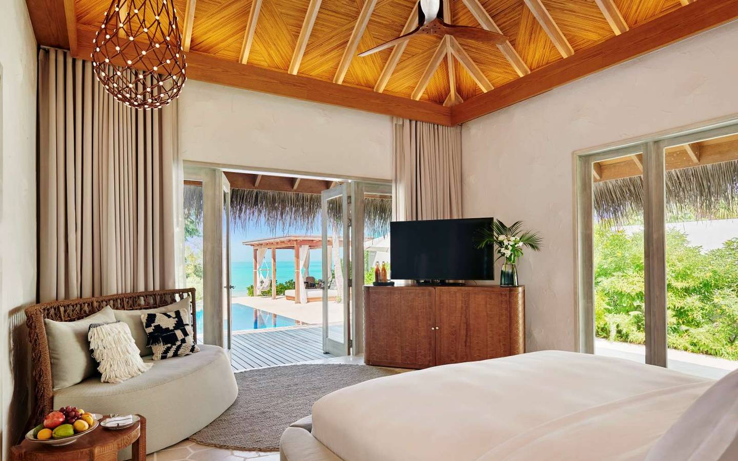 Two Bedroom Beach Sunset Villa, Fairmont Maldives Sirru Fen Fushi