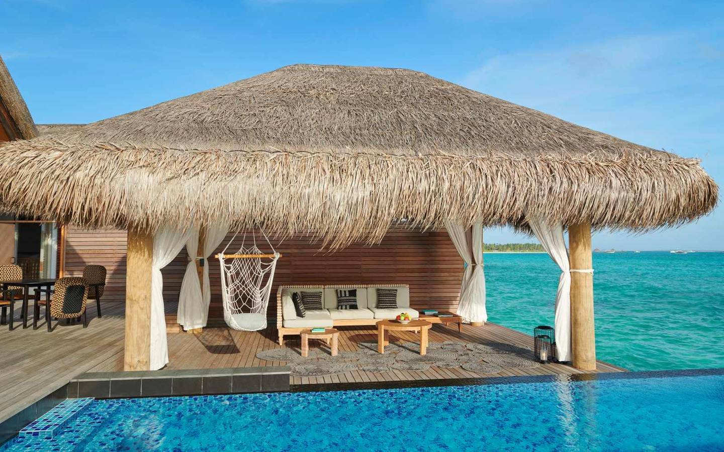 Two Bedroom Water Sunset Villa, Fairmont Maldives Sirru Fen Fushi