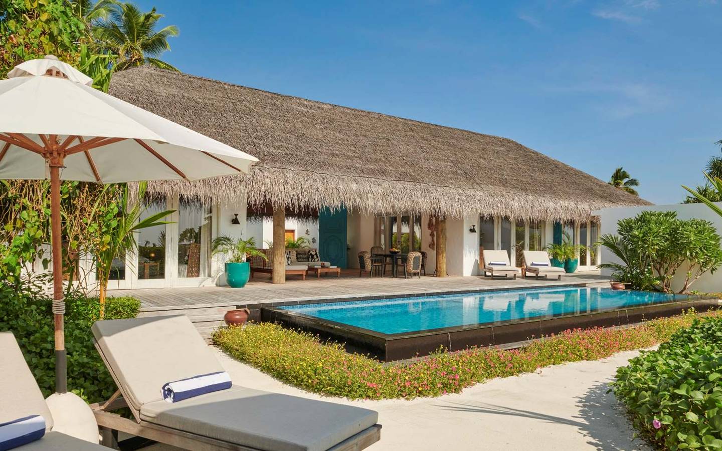 Three Bedroom Beach Sunset Villa