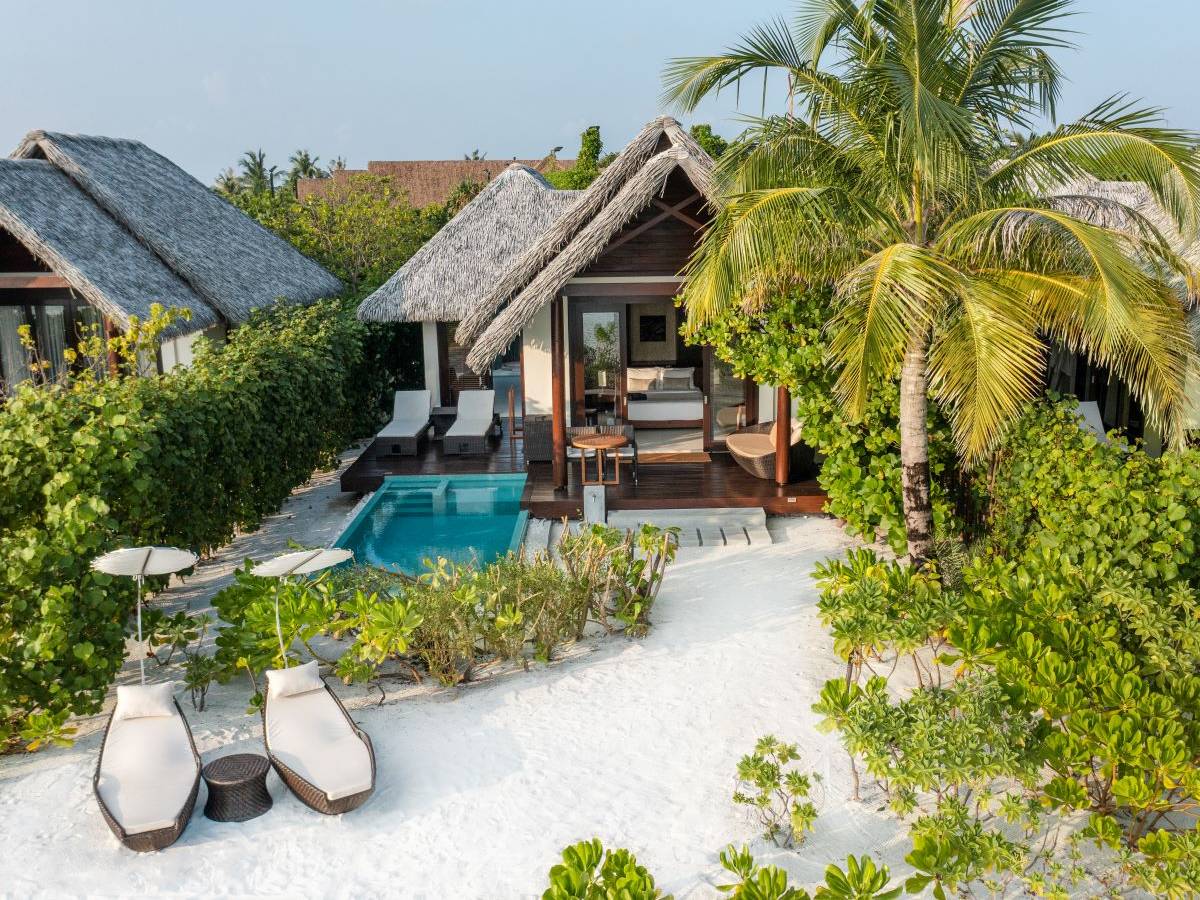 Heritance Aarah, Pool Beach Villa, Außenbereich mit Strand, Terrasse und Pool