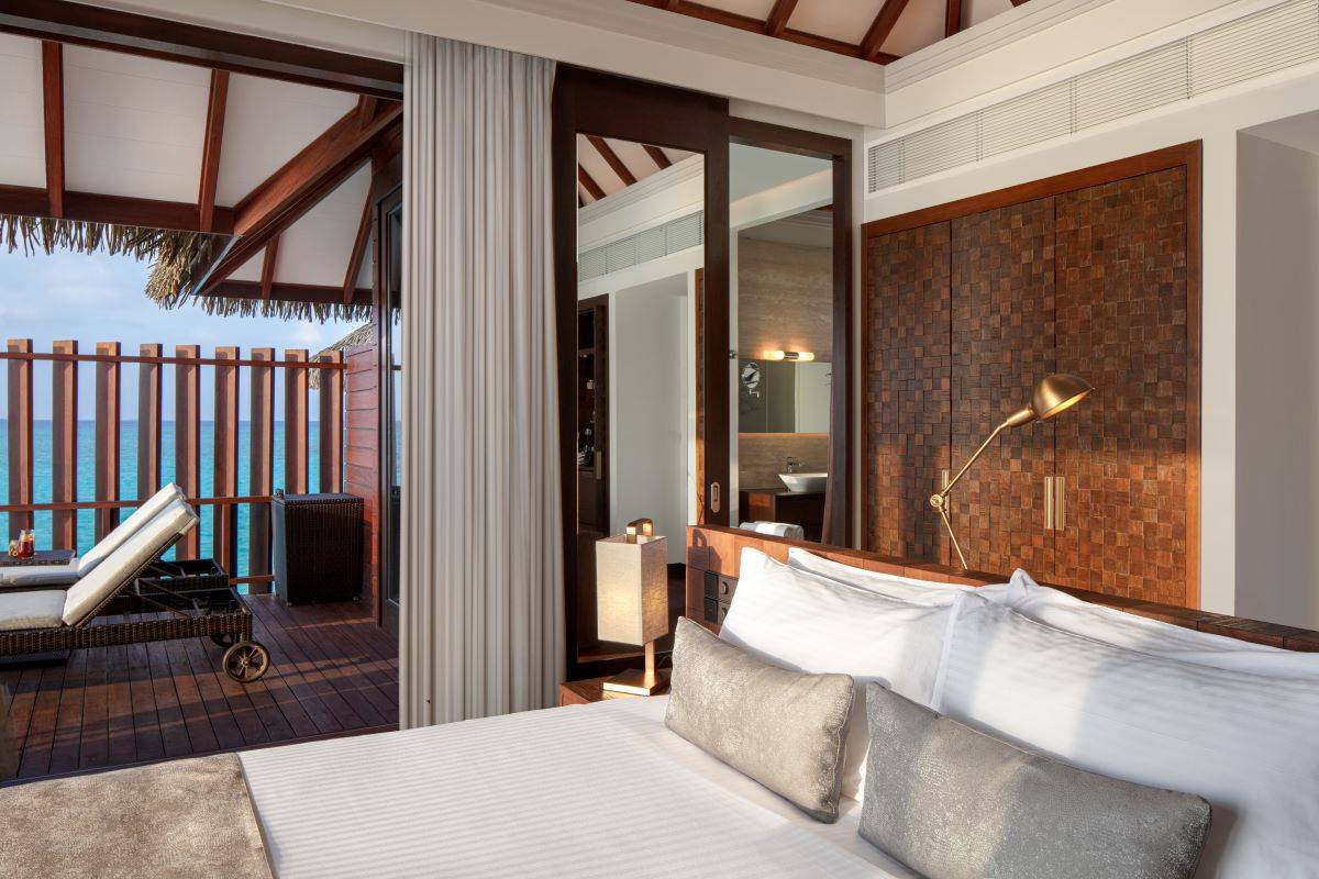 Heritance Aarah, Ocean Villa, Schlafzimmer mit Ausgang zur Terrasse