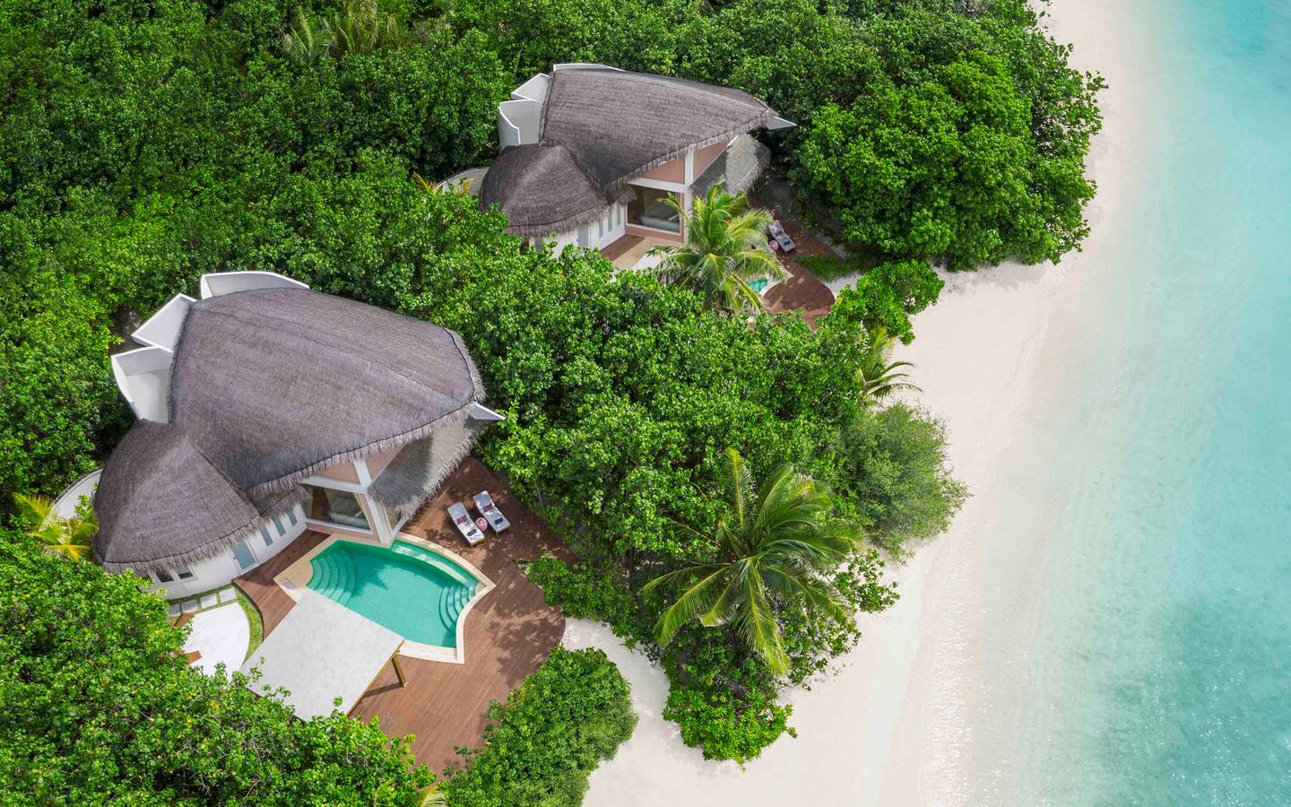 JW_Marriott_Maldives_Beach_Pool_Villa-Aerial_2
