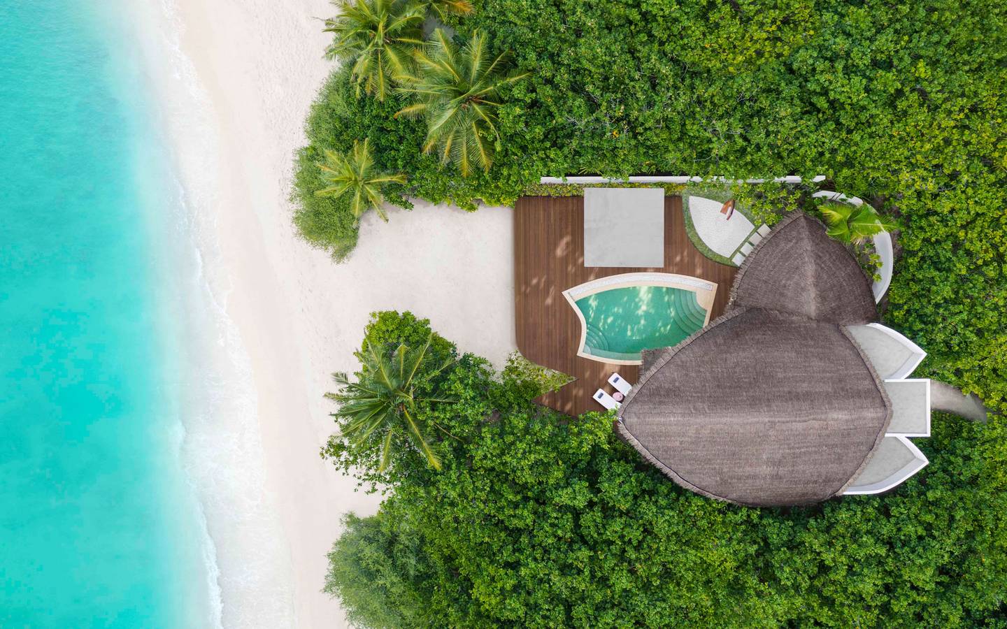 JW_Marriott_Maldives_Beach_Pool_Villa-Aerial_3