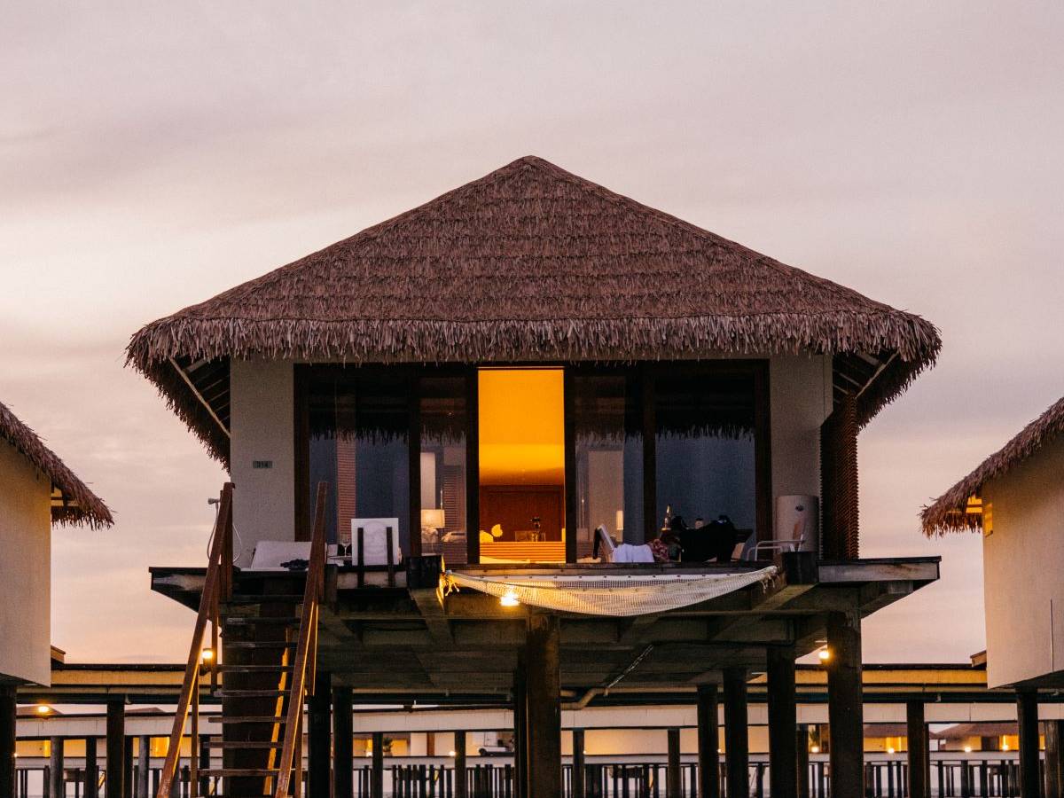 Cinnamon Velifushi Maldives, Malediven, Water Bungalow, Außenansicht