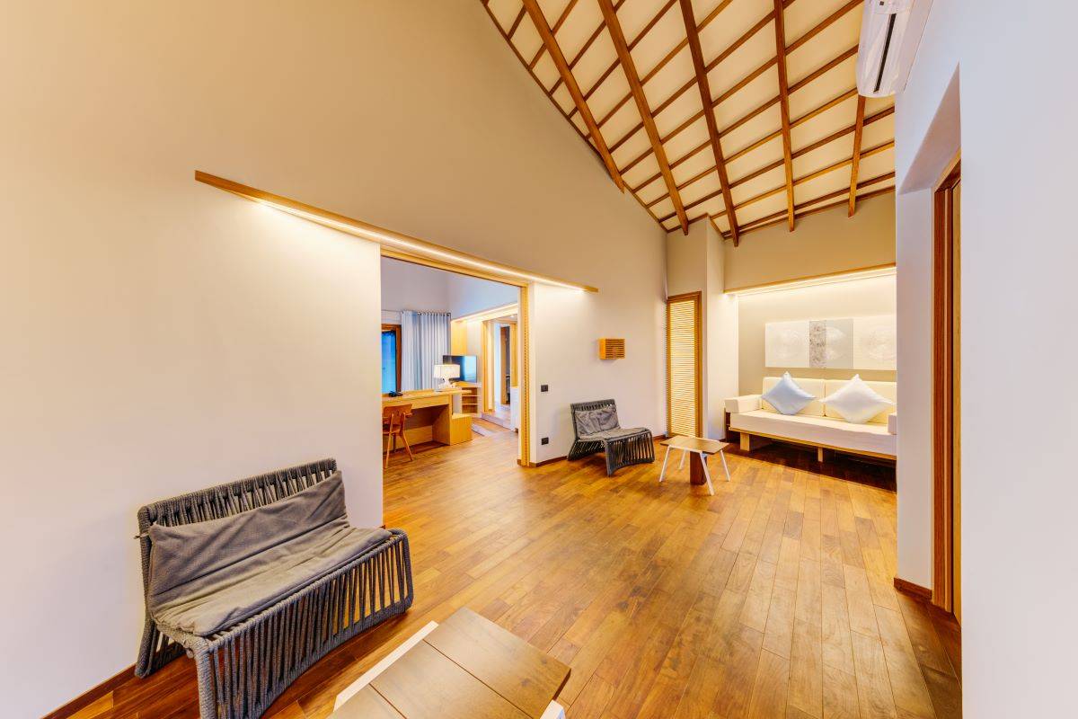 Cinnamon Velifushi Maldives, Malediven, Water Suite with Pool, Wohnbereich