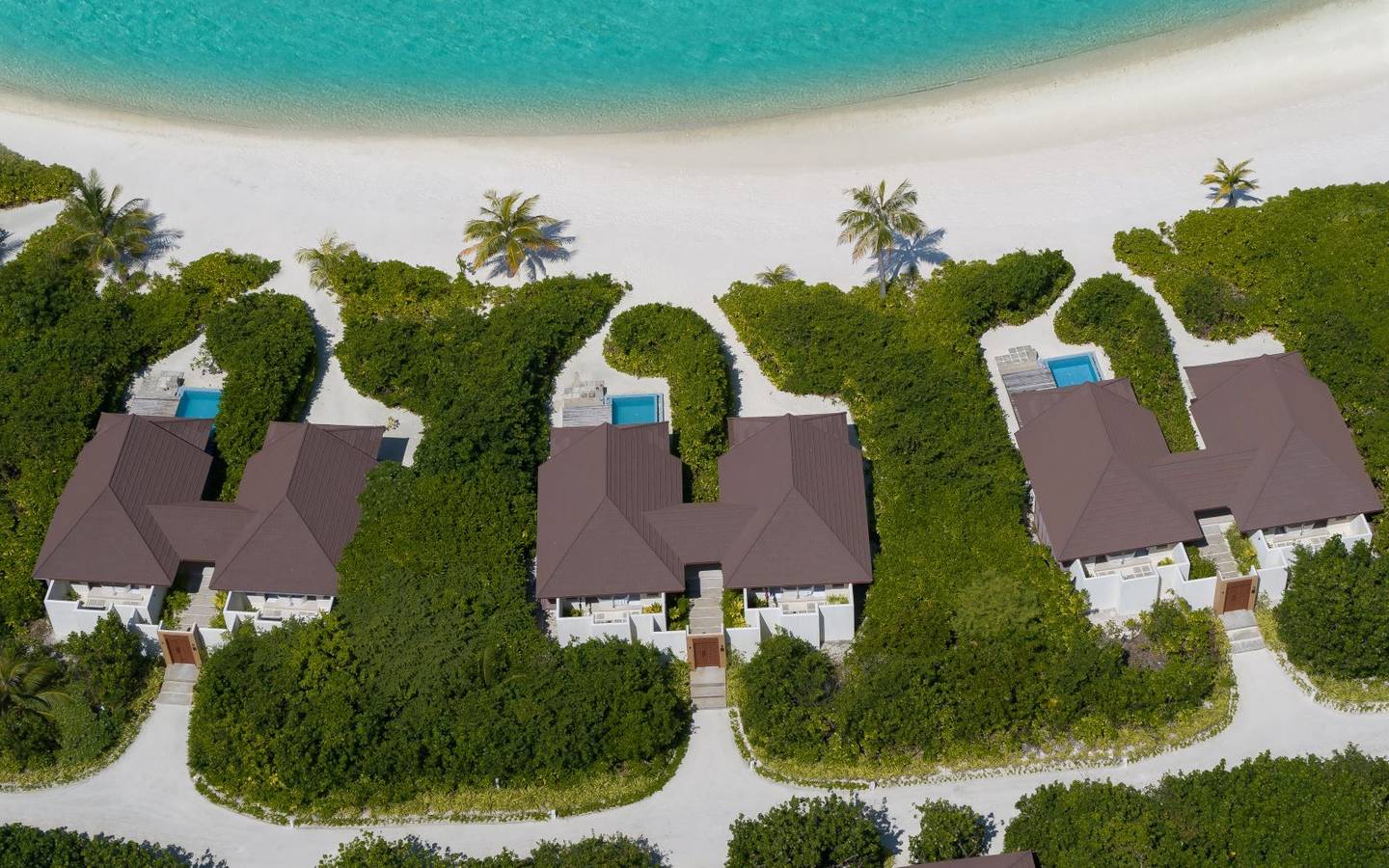 varu-by-atmosphere-maldives-family-beach-villa-with-pool-aerial