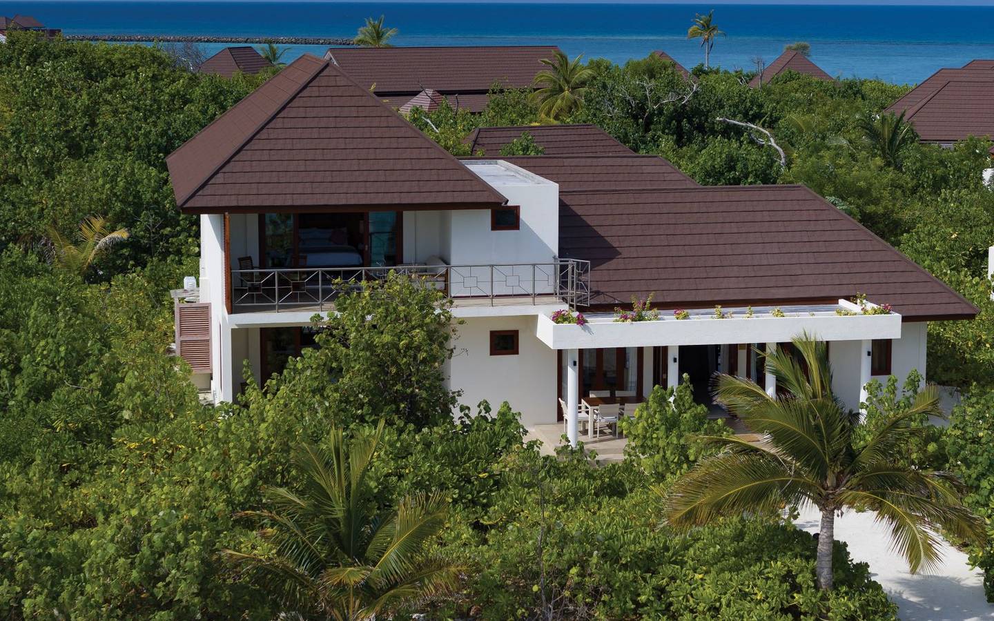 varu-by-atmosphere-maldives-the-majlis-suite-aerial