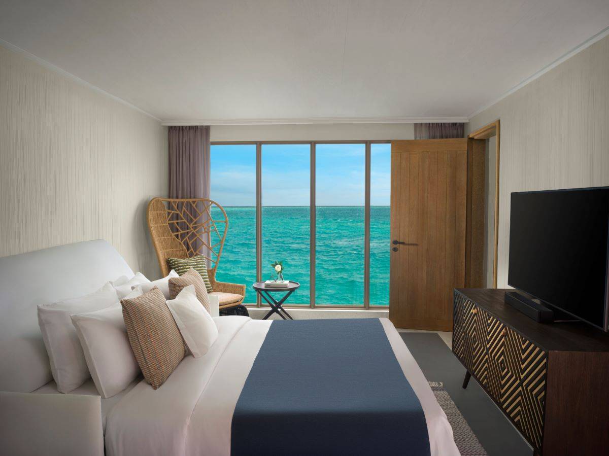 InterContinental Maldives Maamunagau Resort, Two Bedroom Family Lagoon Pool Villa, Schlafen
