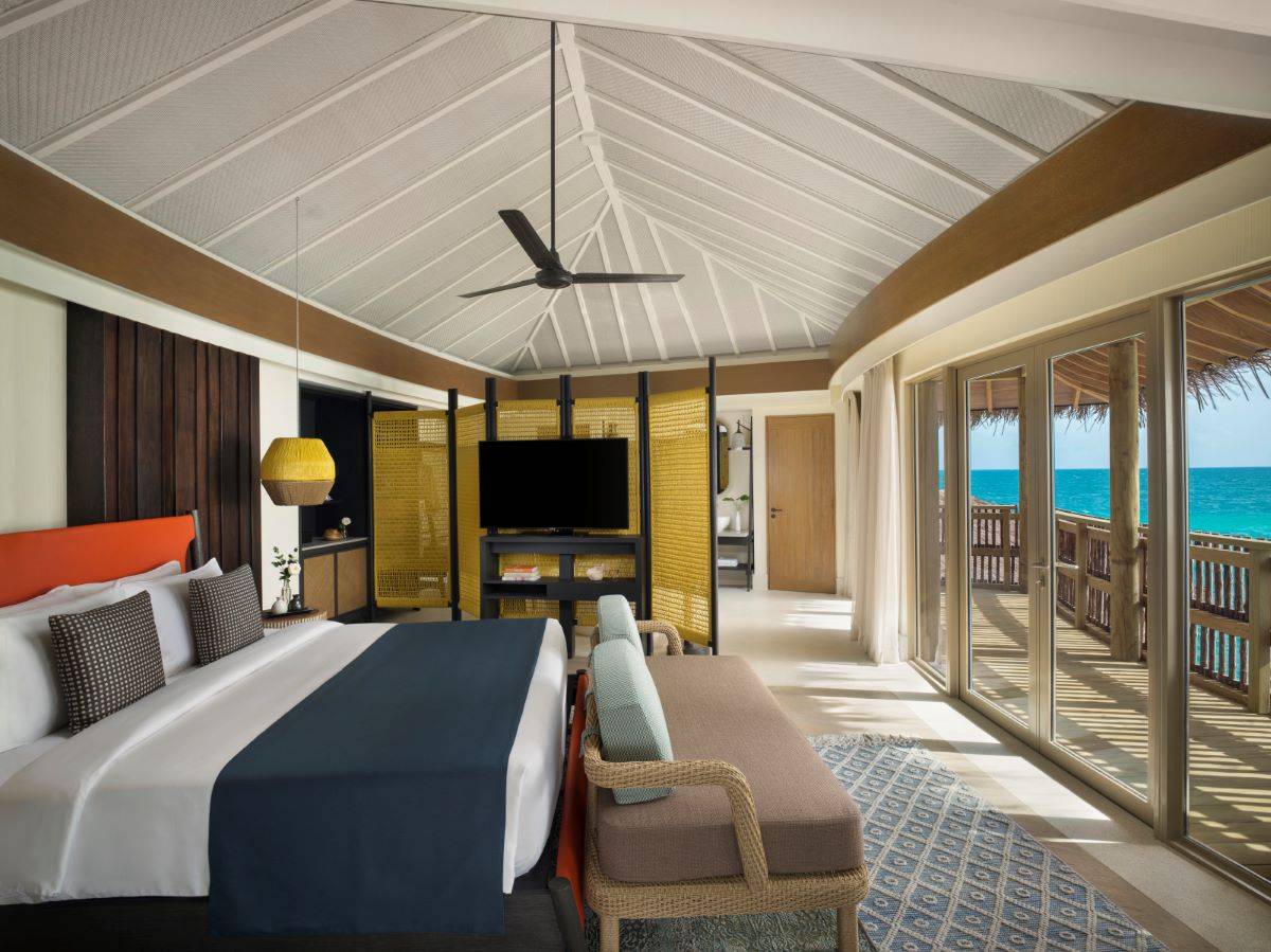 InterContinental Maldives Maamunagau Resort, Three Bedroom Overwater Pool Residence, Schlafen