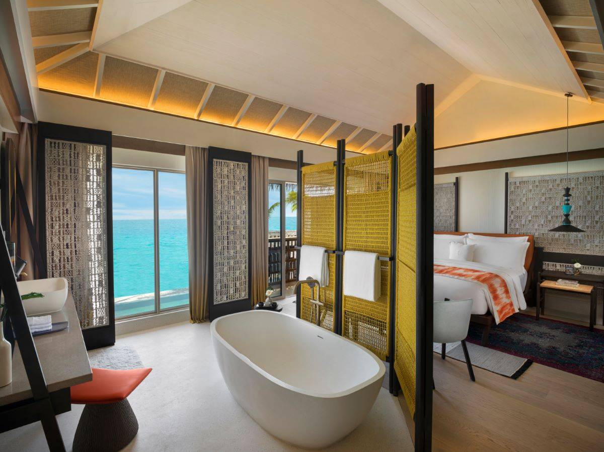 InterContinental Maldives Maamunagau Resort, Three Bedroom Lagoon Residence, Badewanne