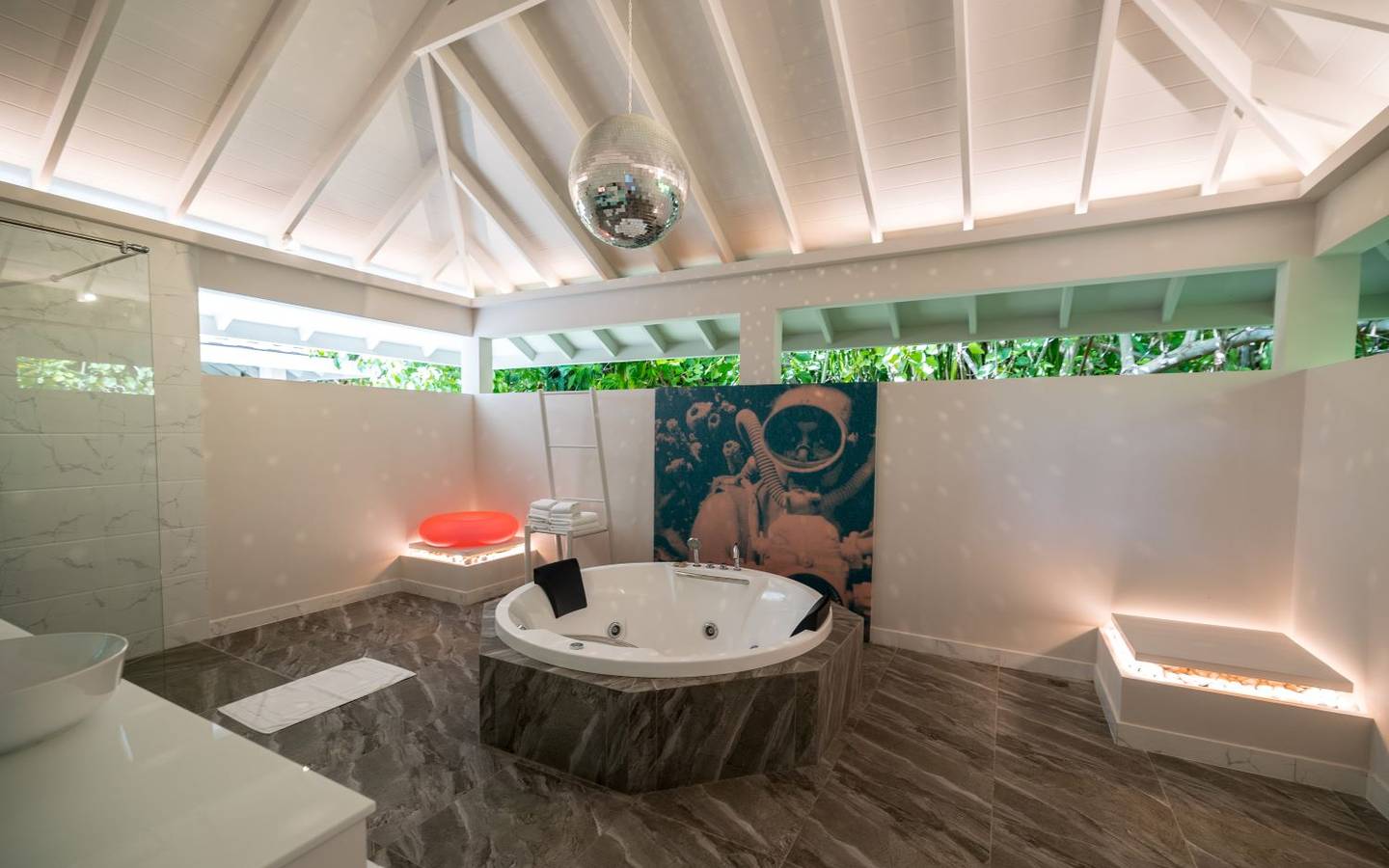 2 Bedroom Lagoon Beach Villa