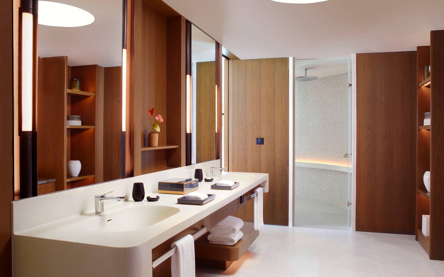 The_Ritz_Carlton_Maldives_Fari_Islands_Lagoon_Pool_Villa_Badezimmer