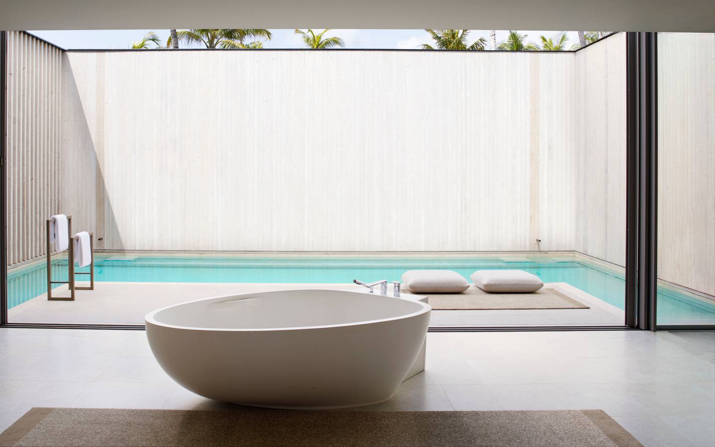 The_Ritz_Carlton_Maldives_Fari_Islands_Estate_Badewanne