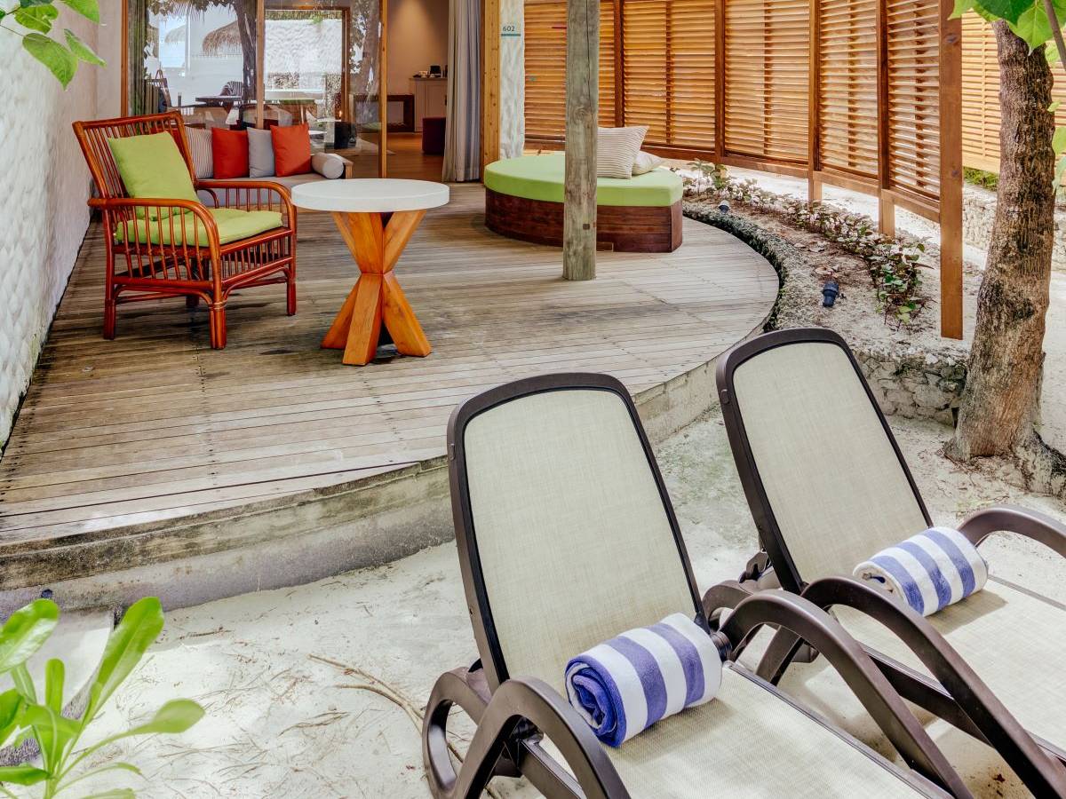 Cinnamon Dhonveli Maledives, Malediven, Junior Beach Suite, Außenbereich