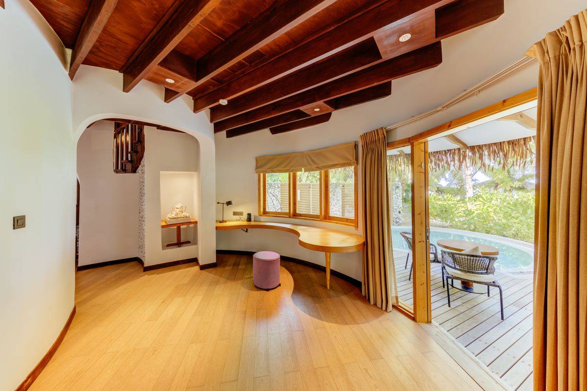 Cinnamon Dhonveli Maledives, Malediven, Beach Suite with Pool, Schreibtisch